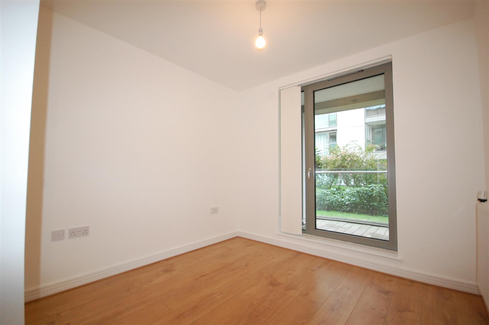 Merlin Heights, Waterside Way, Hale Village